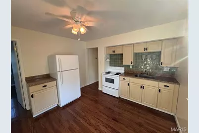 115 Derhake Road, Florissant, MO 63031 - Photo 3