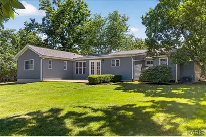 12467 Ballas Meadows Drive, Des Peres, MO 63131 - Photo 7