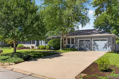 12467 Ballas Meadows Drive, Des Peres, MO 63131 - Photo 3