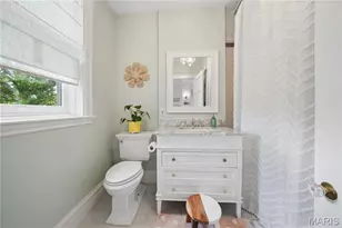 53 Kingsbury Pl, Saint Louis, MO 63112 - Photo 23