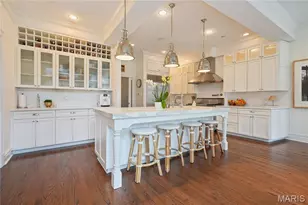 53 Kingsbury Pl, Saint Louis, MO 63112 - Photo 11
