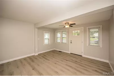 2200 N 5th Street, Saint Charles, MO 63301 - Photo 3