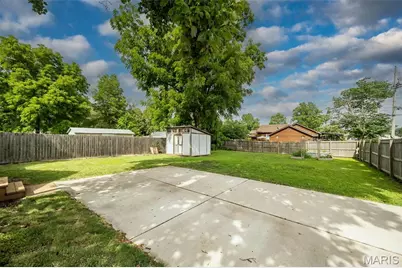 2200 N 5th Street, Saint Charles, MO 63301 - Photo 33