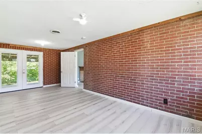 8736 Marvista Drive, Saint Louis, MO 63114 - Photo 11