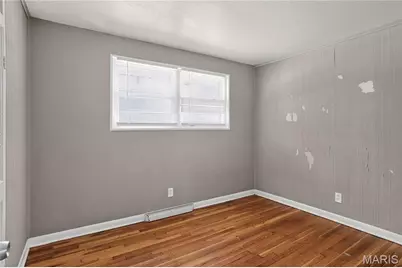9835 Portage Drive, Saint Louis, MO 63136 - Photo 13