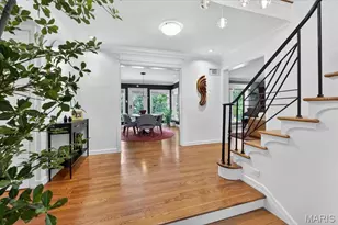 13 Berkshire Dr, Saint Louis, MO 63117 - Photo 3