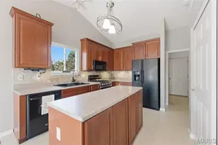 48 Aspen Ridge Ct, Saint Peters, MO 63376 - Photo 5