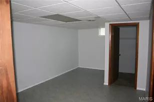 1060 Loveland Dr, Florissant, MO 63031 - Photo 27