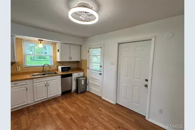 333 Pentonville Drive, Unincorporated, MO 63125 - Photo 7