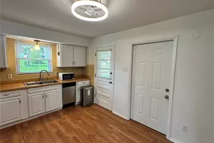 333 Pentonville Dr, Unincorporated, MO 63125 - Photo 7
