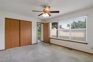 3957 Grand National Dr, Florissant, MO 63034 - Photo 17