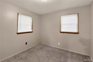 1240 Lakeview Ave, Saint Louis, MO 63138 - Photo 17