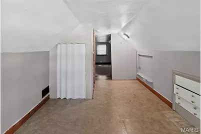 1240 Lakeview Avenue, Saint Louis, MO 63138 - Photo 11