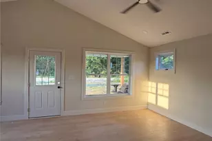 144 High St, Truxton, MO 63381 - Photo 5