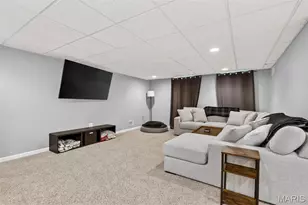 375 Novara Dr, Ballwin, MO 63021 - Photo 25