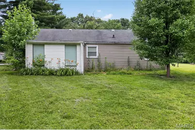 1565 Lakeside Lane, Saint Louis, MO 63138 - Photo 23