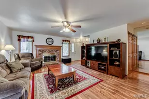 3307 Sherman Park Dr, Saint Charles, MO 63303 - Photo 5