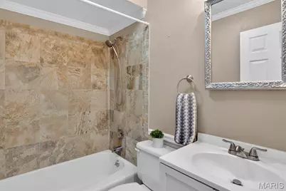 1052 Arlington Drive, Saint Charles, MO 63303 - Photo 17