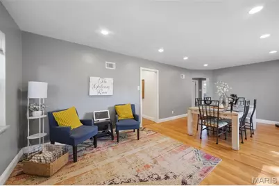 8035 Braddock Drive, University City, MO 63130 - Photo 5