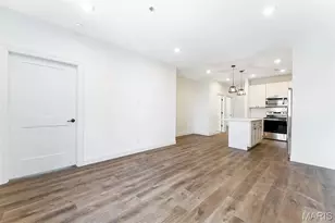6611 Clayton Rd, Saint Louis, MO 63117 - Photo 13