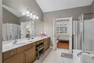 621 Stonebrook Ct, Chesterfield, MO 63005 - Photo 31