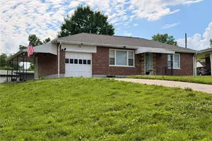 11 Rose Ct, Saint Charles, MO 63301 - Photo 3