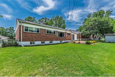 6011 Ranchwood Drive, Affton, MO 63123 - Photo 35