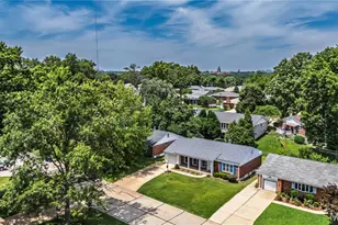 6011 Ranchwood Dr, Affton, MO 63123 - Photo 37