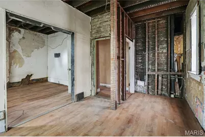 5960 Minerva Avenue, Saint Louis, MO 63112 - Photo 13