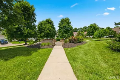 1427 Colonial Drive, Saint Charles, MO 63304 - Photo 7
