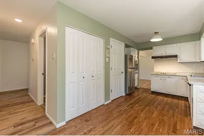 9822 Meadowfern Drive, Crestwood, MO 63126 - Photo 7
