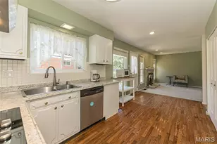 9822 Meadowfern Dr, Crestwood, MO 63126 - Photo 5
