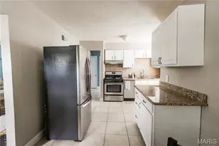 1327 Kraft St, Saint Louis, MO 63139 - Photo 9