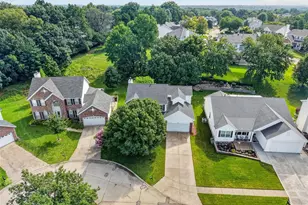 614 Whispering Willows Ct, Ballwin, MO 63021 - Photo 5