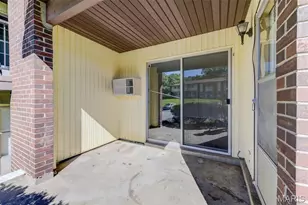 7727 Hazelcrest Dr, Hazelwood, MO 63042 - Photo 15