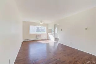 7727 Hazelcrest Dr, Hazelwood, MO 63042 - Photo 7
