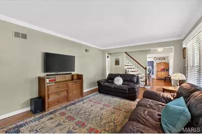 886 Woodbine Drive, Saint Louis, MO 63126 - Photo 9