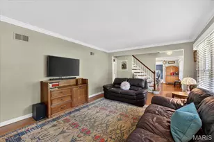 886 Woodbine Dr, Saint Louis, MO 63126 - Photo 9