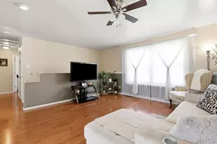 2381 Wesford Dr, Maryland Heights, MO 63043 - Photo 9