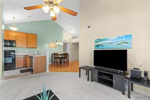 1233 Saravalle Dr, Saint Peters, MO 63376 - Photo 9