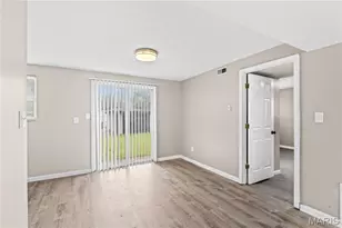 49 Marquette, Florissant, MO 63031 - Photo 7