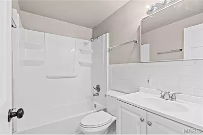 49 Marquette, Florissant, MO 63031 - Photo 17