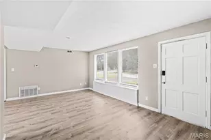 49 Marquette, Florissant, MO 63031 - Photo 5