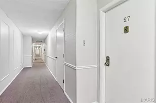 10367 Oxford Hill Dr, Saint Louis, MO 63146 - Photo 23