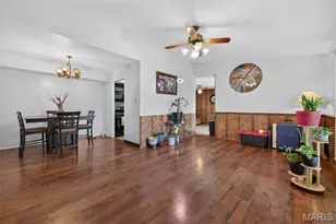 11151 Whispering Oaks Dr, Saint Louis, MO 63136 - Photo 3