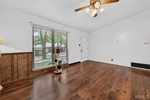 11151 Whispering Oaks Dr, Saint Louis, MO 63136 - Photo 5