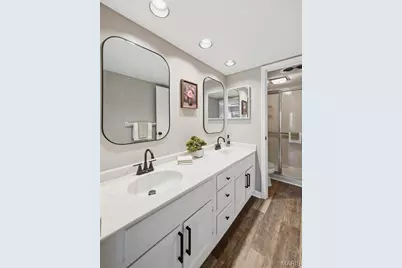 590 Sarah Lane #208, Saint Louis, MO 63141 - Photo 17