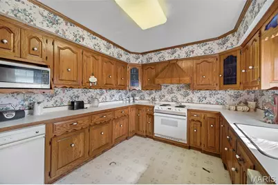 22818 Pioneer Drive, Lebanon, MO 65536 - Photo 17