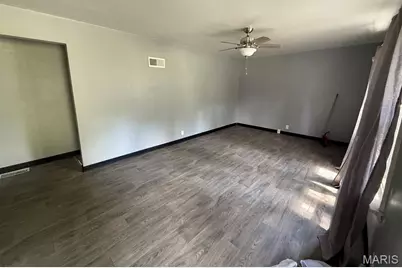 9647 Margo Ann Lane, Saint Ann, MO 63134 - Photo 3