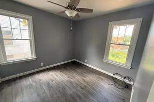 9647 Margo Ann Ln, Saint Ann, MO 63134 - Photo 7